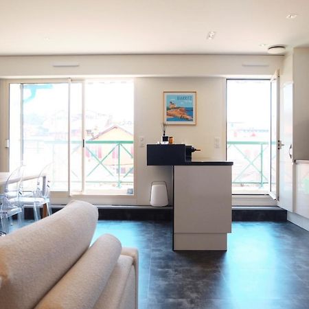 Magnifique Appartement, En Hyper Centre, Avec Terrasse Et Place De Parking Biarritz Bagian luar foto